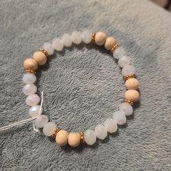 Beaded Wood and Glass Stretch Bracelet White Gold Beige Unisex Round