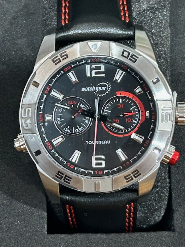 New Men’s Watch Gear Tourneau Model GRM-SB39 Leather Wristband w/Hard Case-Box