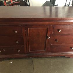 Dresser With The Mirror
