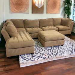 HM Richards 4-Piece Sectional Couch Sofa **ALL NYC DELIVERY**