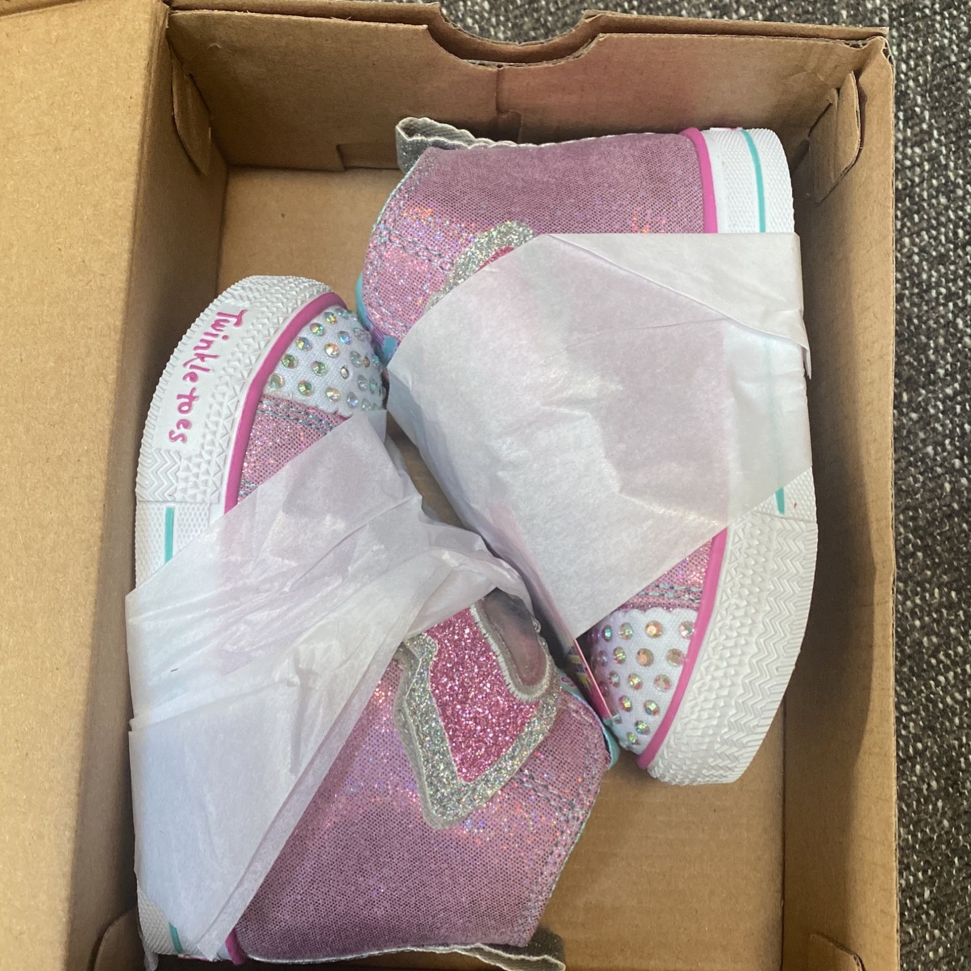 Size 6 Sketchers Twinkle Toes