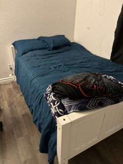 Twin Bed With Serta Mattress