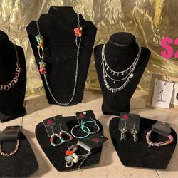 Paparazzi Jewelry - Inventory Reduction sale!! 