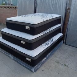 Full Size Mattress Pillow Top 12"      New Mattress In A Plastic Sealed 