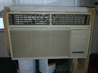 Emerson quiet Kool ac window hang