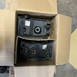 2005 dodge truck OEM both headlights