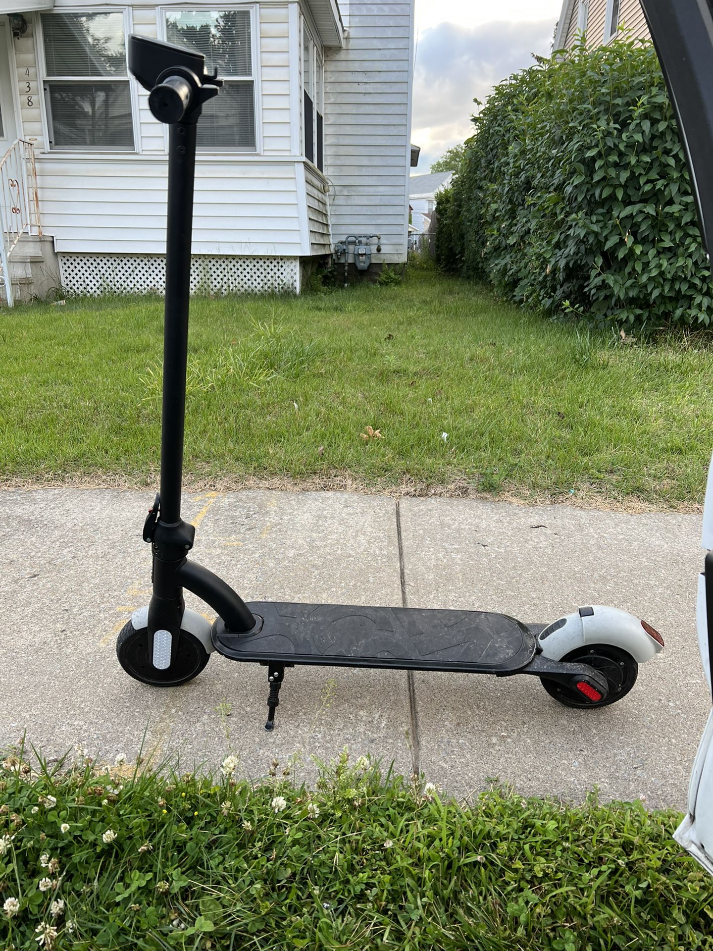 Go Trak Electric Scooter 