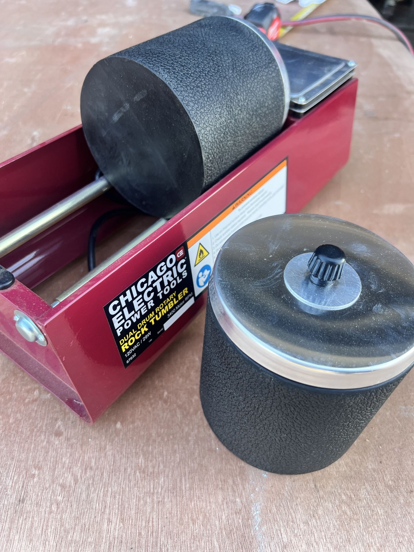 Chicago Electric Dual Drum Rotary Rock Tumbler Polisher