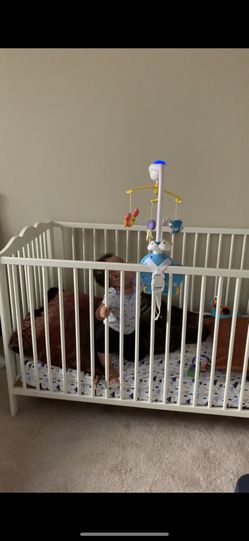 White crib