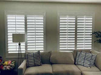 Custom Interior Wood Shutters. Install Included. Persianas De Madera. Best Pricing. We Service All of Southern California. 951-573-2560