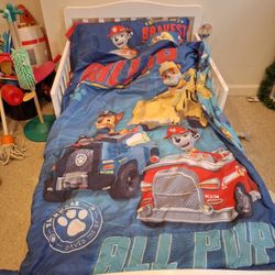 Bed Set w/ Storage & Desk