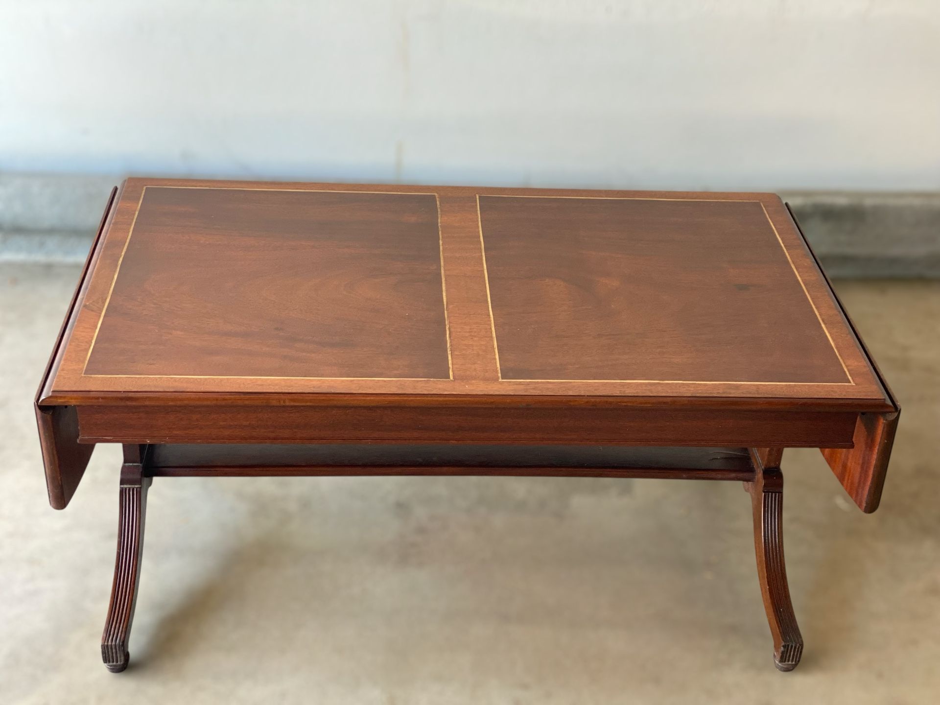 Vintage Drop-Leaf Solid Wood Coffee Table