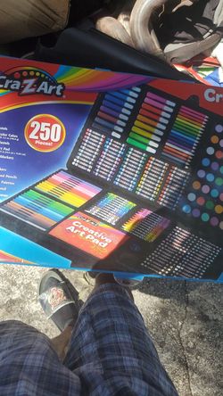 250 Piece Cra-Z-Art Set