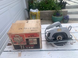 Almost new saw