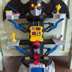 Batman Batcave Play Set