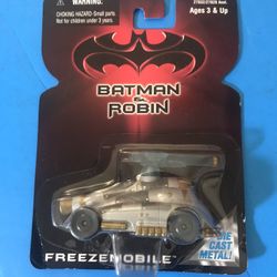 Brand NEW IN BOX - 1997 Kenner Batman & Robin Die Cast Metal FREEZEMOBILE