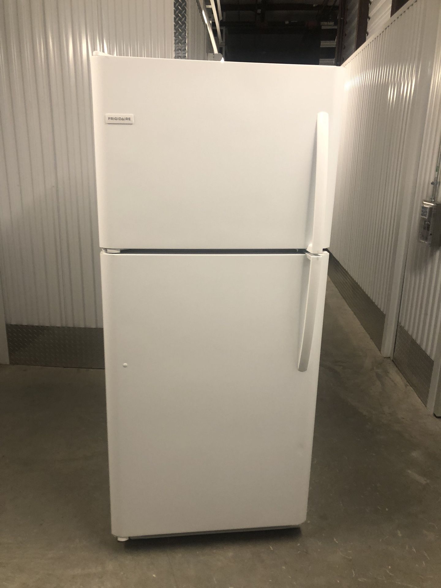 “NEW” 20 Cubic’ Frigidaire Refrigerator 