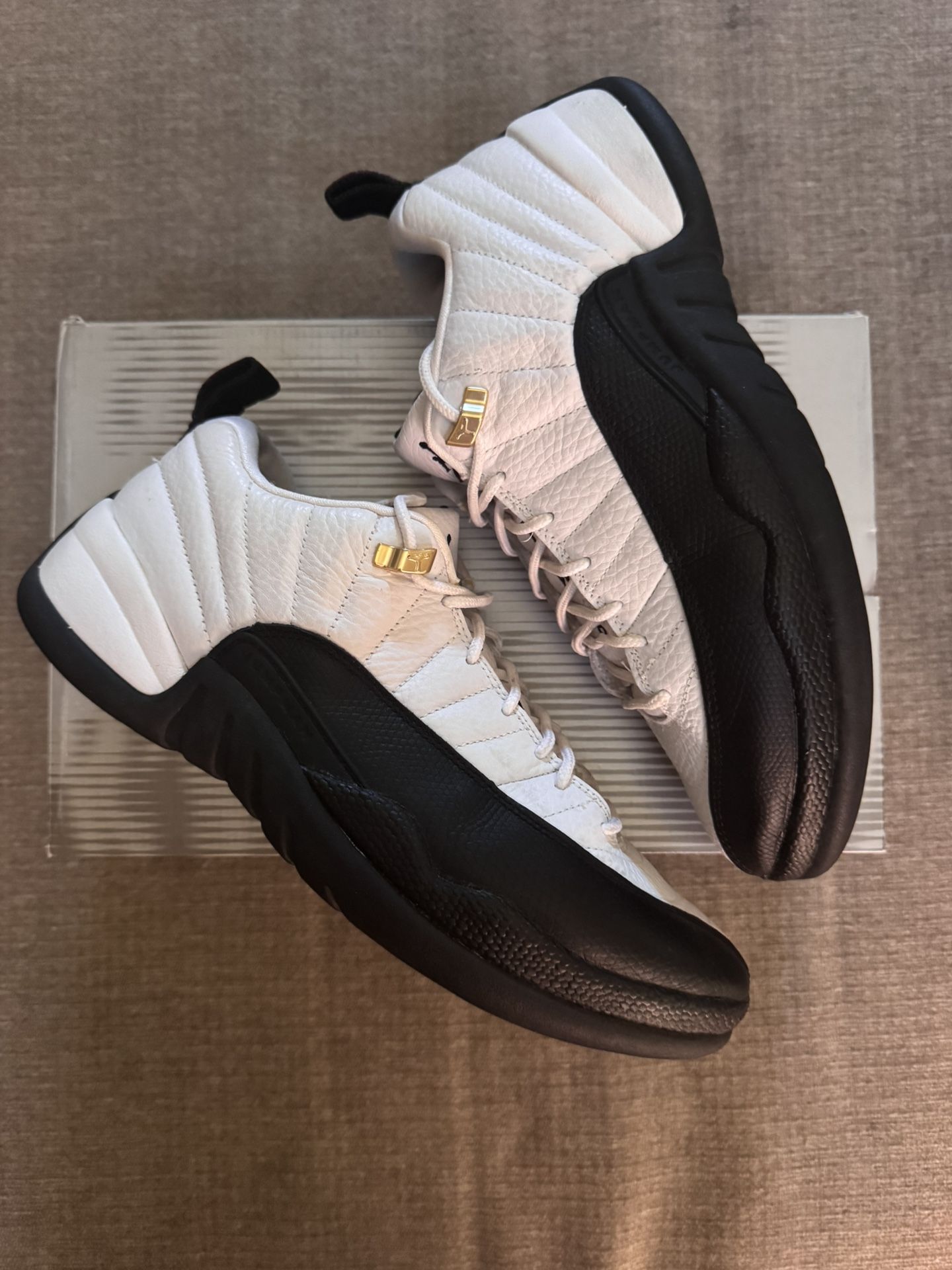 Air Jordan 12 Low Taxi