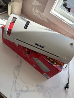 Scotch Thermal Laminator with Box