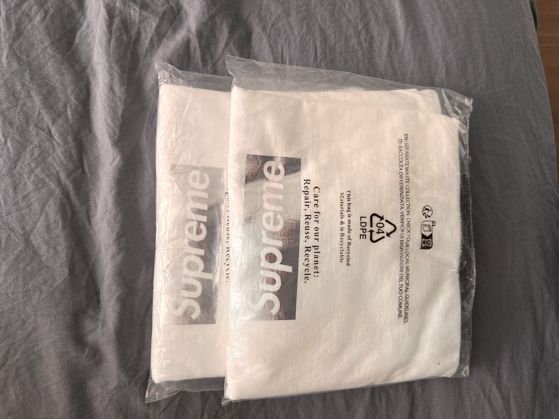 Supreme Chicago Box Logo