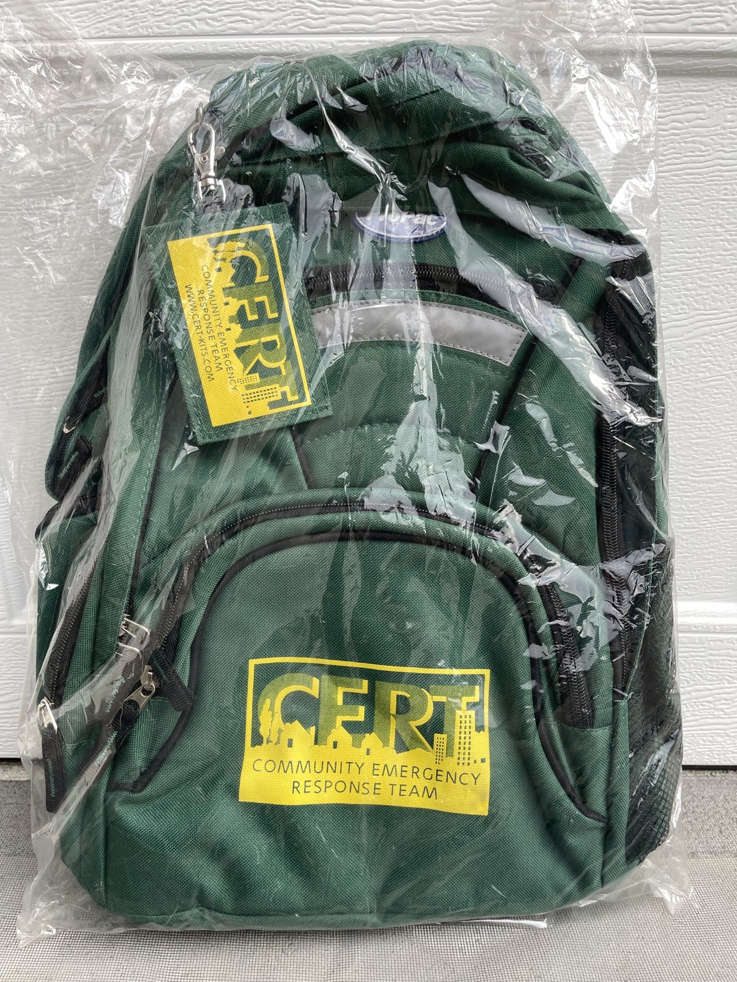 C.E.R.T. Logo Deluxe Green Emergency Survival Response Backpack,NWT