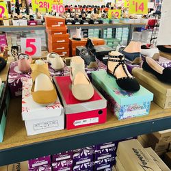 Beautiful Woman Shoes 3 Pairs For $20