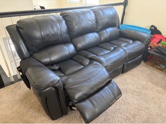 Like New Genuine Leather Reclining Sofa Set