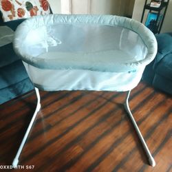 Halo baby Bassinet