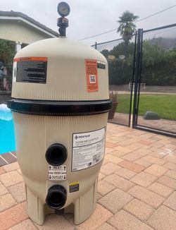 Pentair Clean and Clear® Plus Cartridge Filter (CCP320 / P/N 160340) – Lightly used, 3 months old. Key Details: •  Model: Clean and Clear Plus 320 (FL