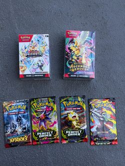 Pokémon  Booster Bundles and Booster Packs Lot