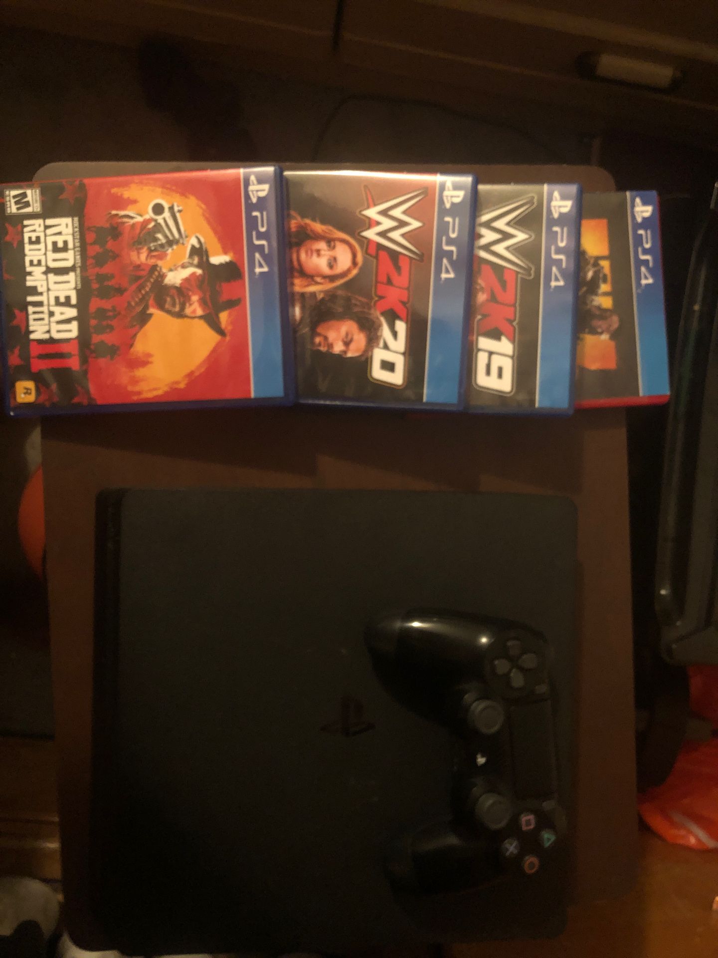 PlayStation 4 with 4 games included
