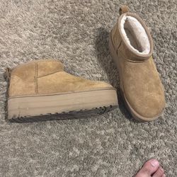 UGGs