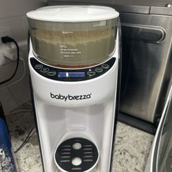 Baby Breeza Formula Pro 