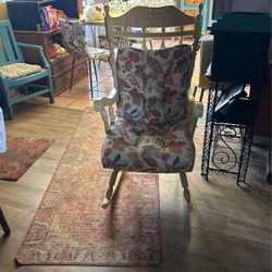 Rocker Sturdy W/cushion $50