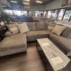 COZY ASHLEYS COUCH🔥✨