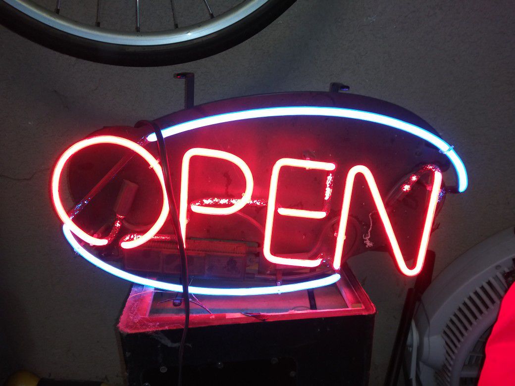 Neon light open sign