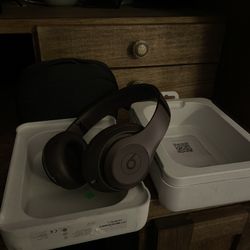 Brand New Studio Pro Beats 