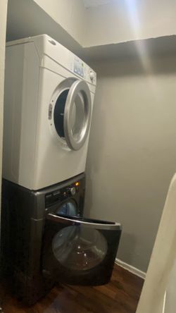 Washer and dryer set