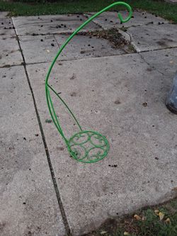 36" Green Metal Shepherd's Hook Plant Stand