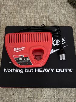 Milwaukee M12 Battery Charger