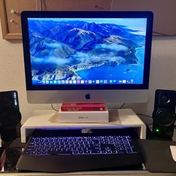 Apple iMac 21.5in 2.7GHz Core i5 (ME086LL/A) All In One Desktop, 8GB Memory, 256GB Solid State Drive, MacOS 10.12 Sierra 