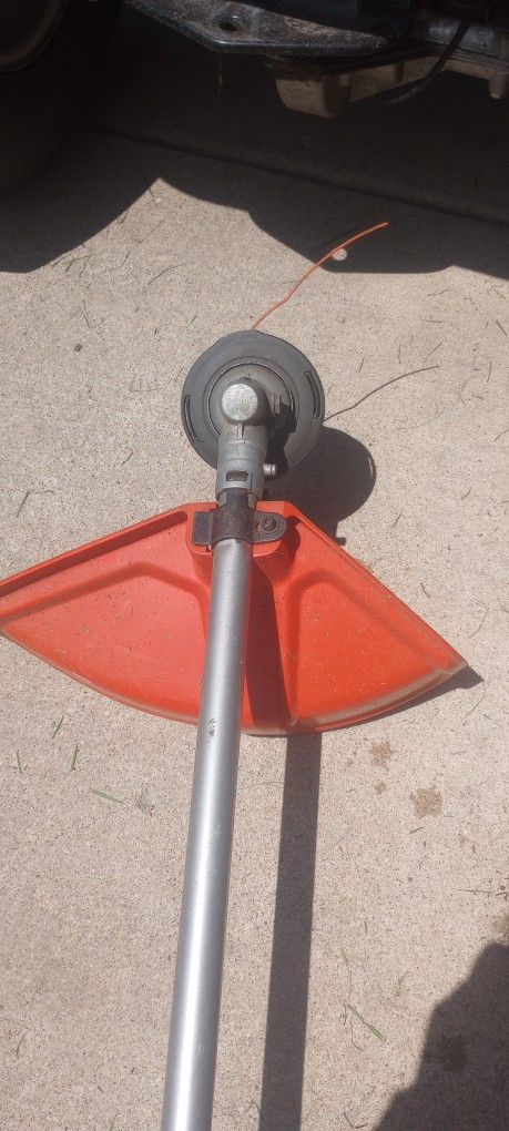 Husqvarna Straight Shaft Line Trimmer Like New