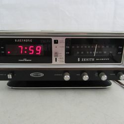 Zenith Radio Alarm Clock Circle Of Sound Model K472W

