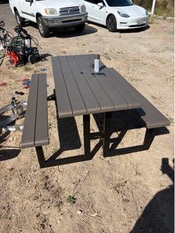 Lifetime Outdoor Picnic Table
