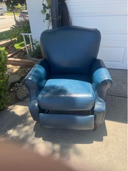 Comfy Recliner - Free