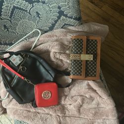 3 Purses 