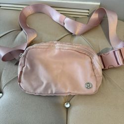 Lulu lemon Bag 