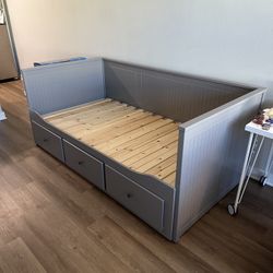 Grey IKEA HEMNES daybed with 3 Drawers 