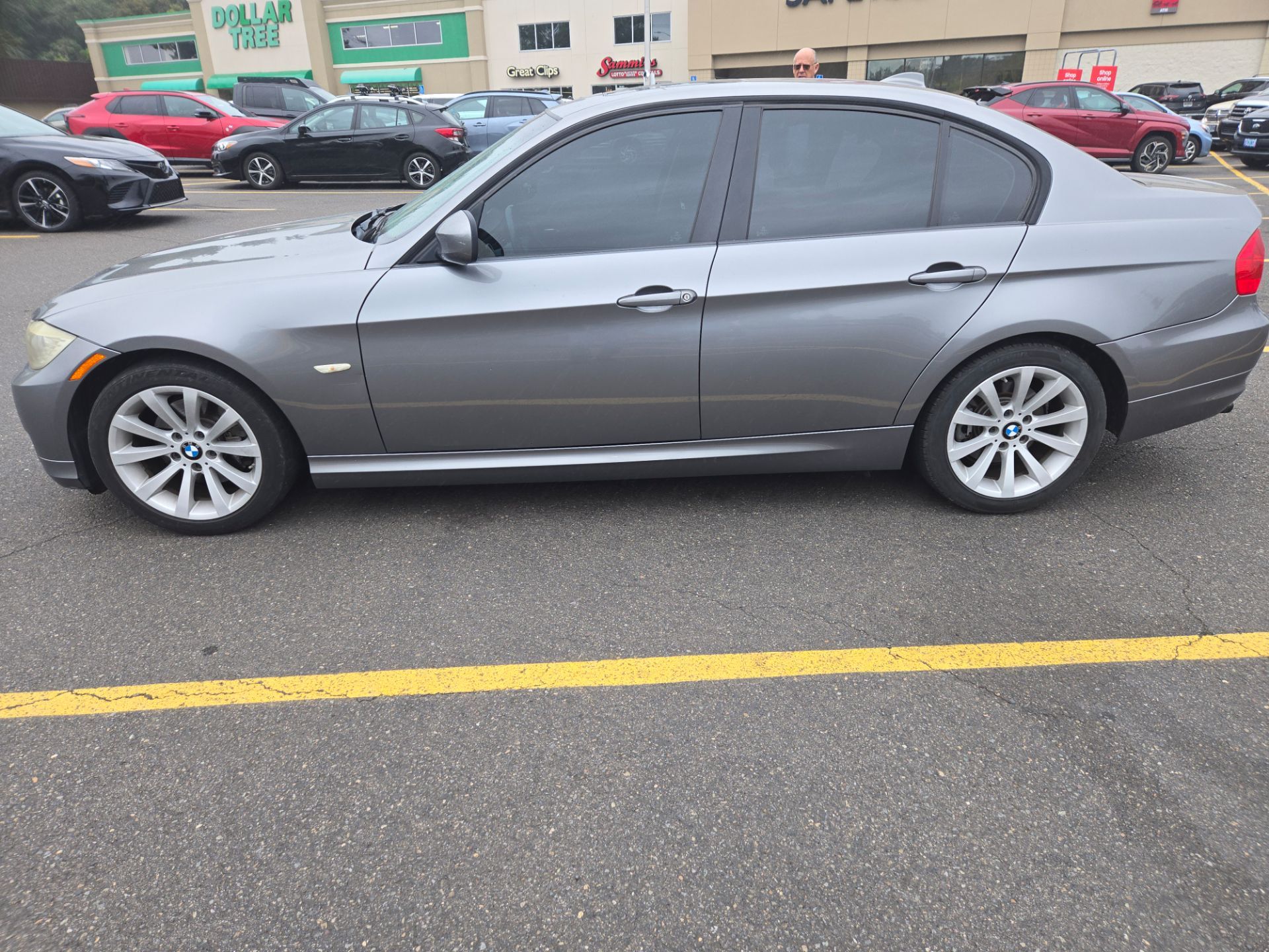 2011 VMW CAR 4DOOR