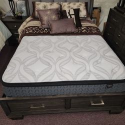 Queen Bedroom Set 